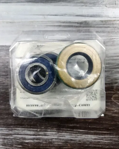 All Balls Rear Wheel Bearing Kit 25-1742 Yamaha RD400 1979