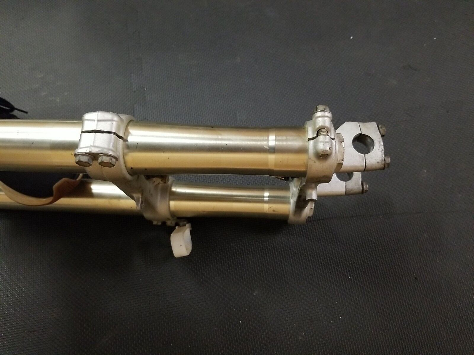 1998-2004 Kawasaki KX 80 85 100 OEM Front Forks Triple Clamp 1998-2004 Kawasaki KX 80 85 100 OEM Front Forks Triple Clamp