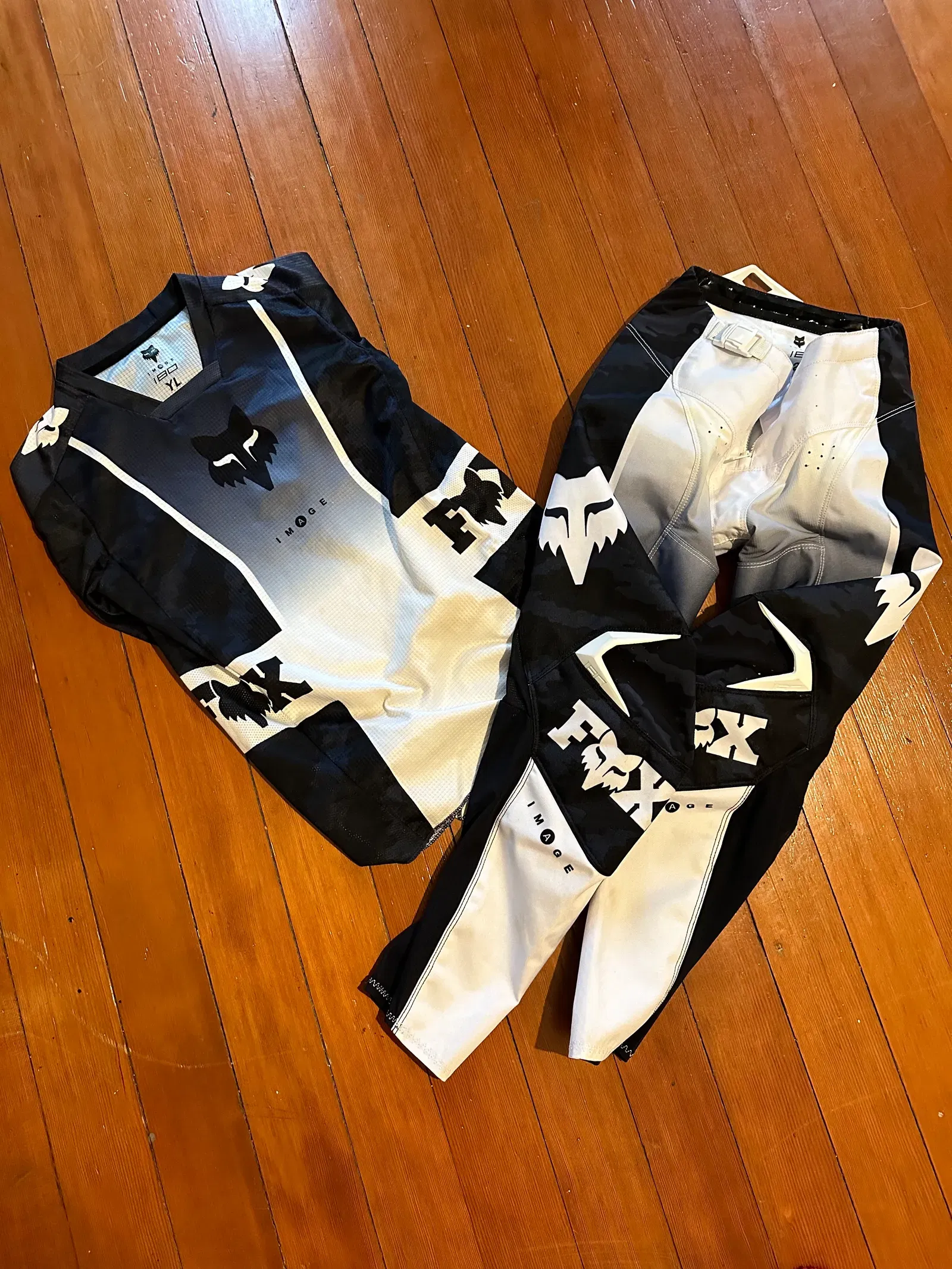 Lbz hot sale motocross gear