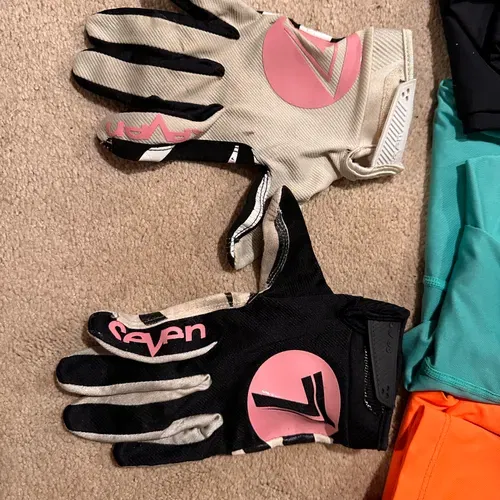 Seven Zero Gear