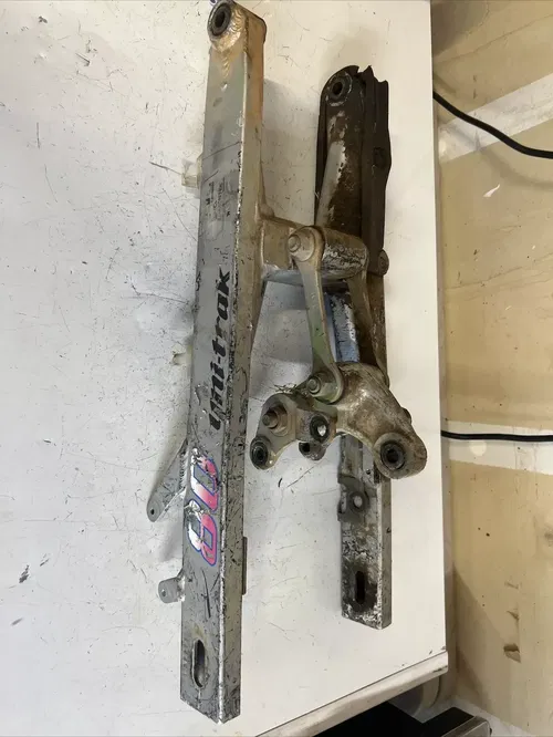 1992 Kawasaki kx80 swingarm 3