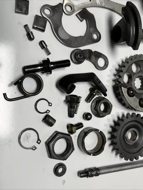 2001 yamaha yz250f Miscellaneous Engine Case Parts / Lower End /kick Start