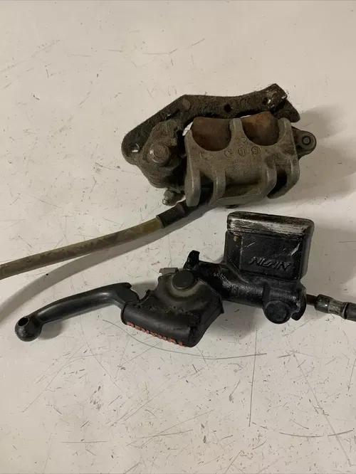 1996 honda Cr250r front brake caliper master
