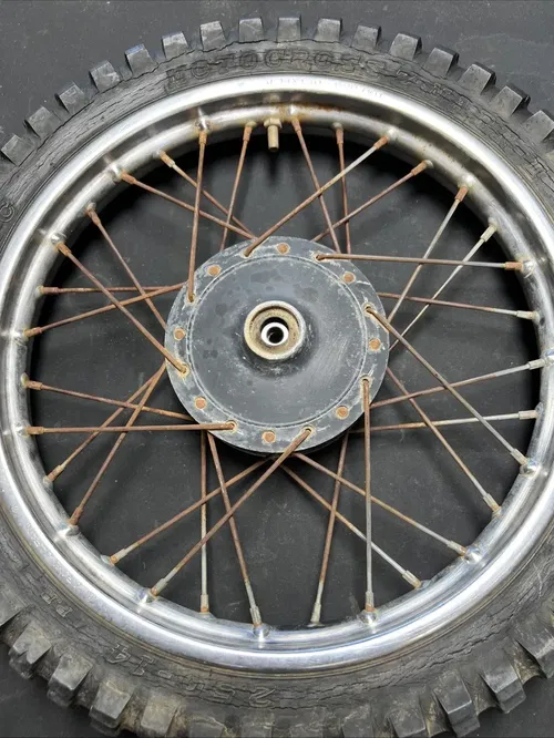 1981 yamaha yz60 Front Wheel Rim Hub