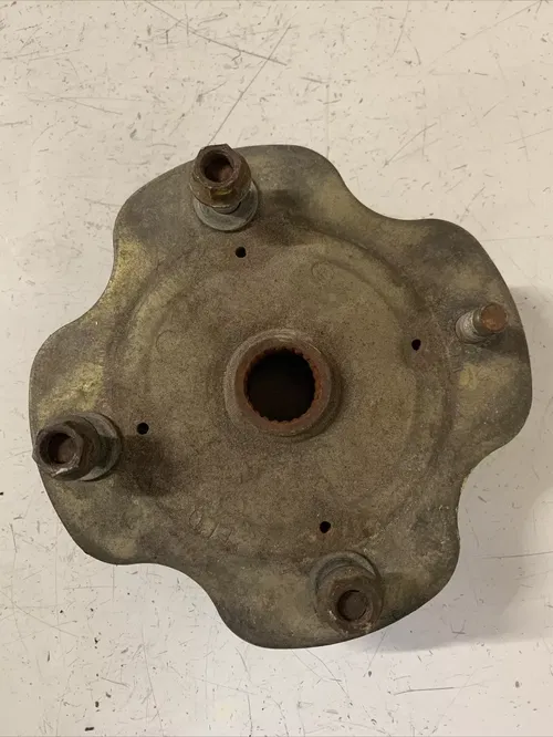 1986 Suzuki lt250r axle hub