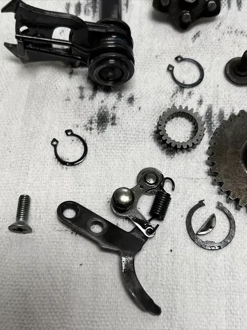 2000 kawasaki kx80 Miscellaneous Engine Case Parts / Kick Start /water Pump
