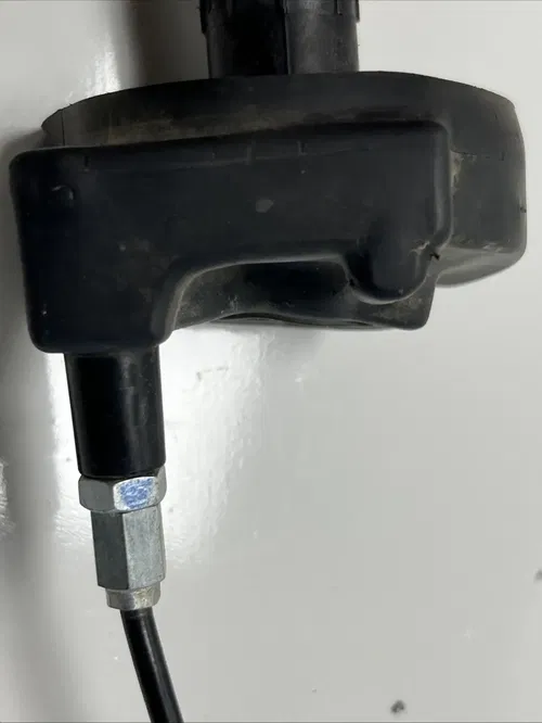 2004 Kawasaki Kx85 Throttle Assembly Tube And Cable