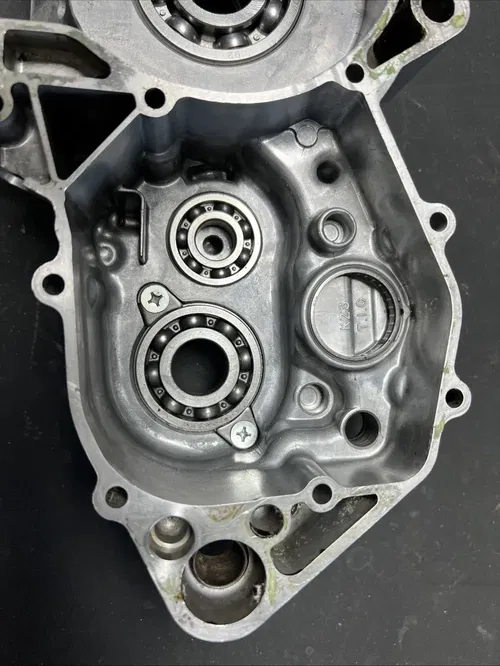 1992 92-96 Honda Cr250r Cr250 Left Engine Crankcase Left Engine Half Bottom End