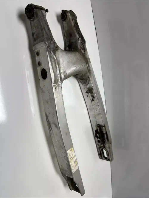 1993 Honda Cr250r Swingarm 2