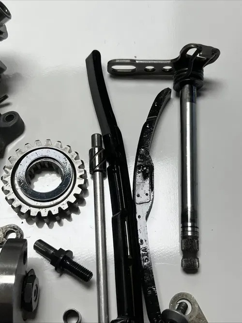 2007 yamaha yz450f Miscellaneous Engine Case Parts / Lower End/kick Start/gears