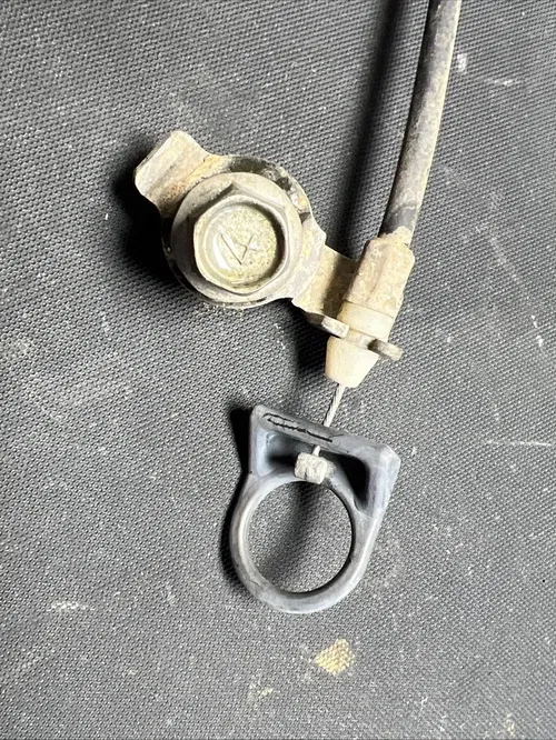 1988 suzuki lt250r Seat Latch Lock 4
