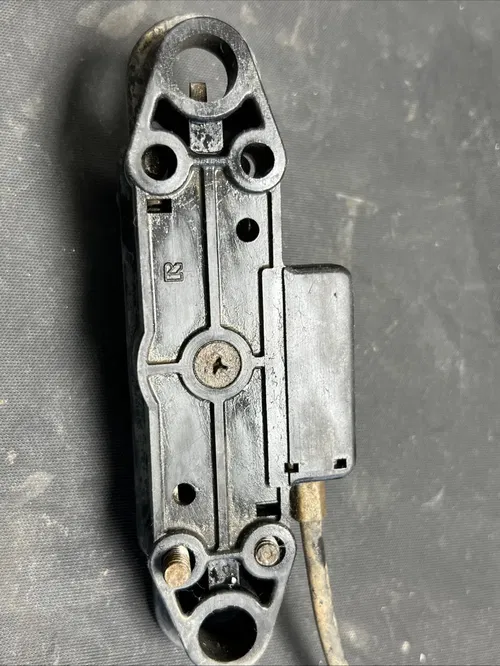 1988 suzuki lt250r Seat Latch Lock 4