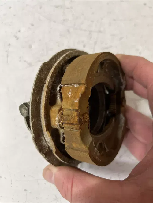 2006 yamaha ttr90 front brake drum hub