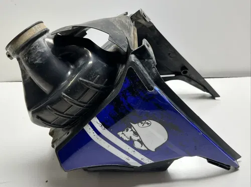 2007 yamaha yz450f Airbox/ Air Filter Box