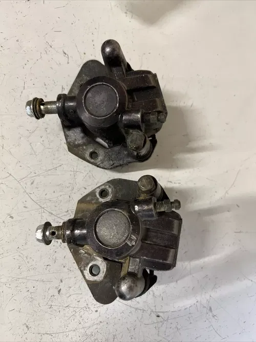 1988 suzuki lt250r front brake calipers 3