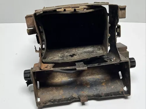 1981 yamaha 850 special Battery Box Holder