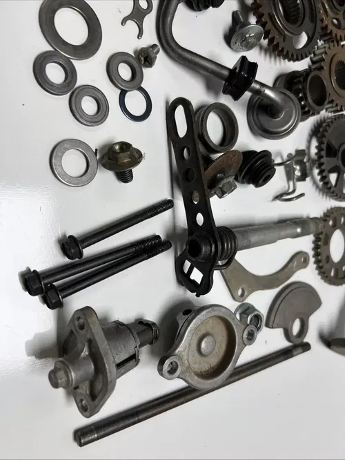 2004 honda crf450r Miscellaneous Engine Case Parts/ Lower End Motor Parts