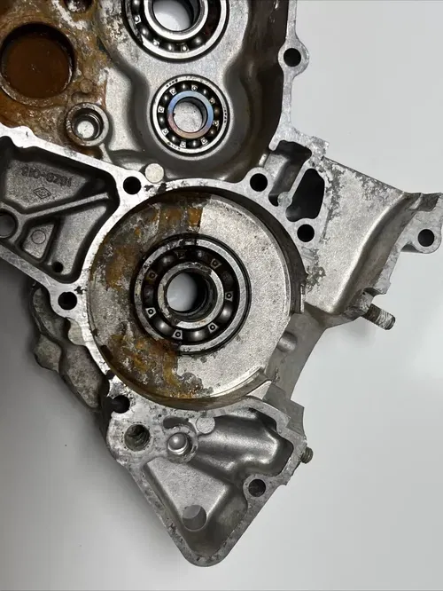2002 suzuki rm85 Left Engine Case Crankcase
