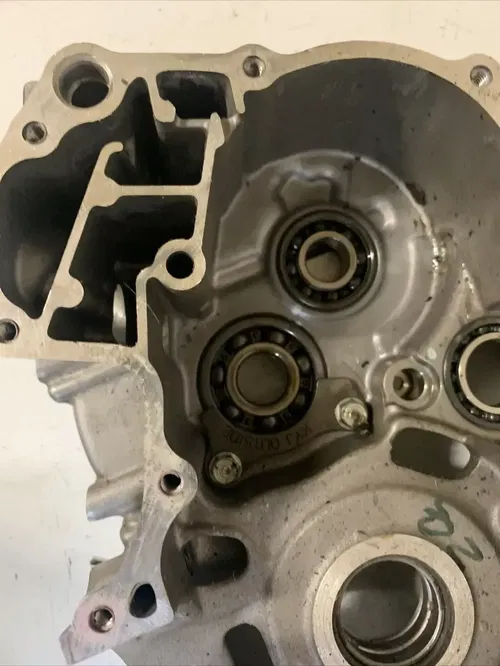 2015 honda crf250l right engine case crankcase