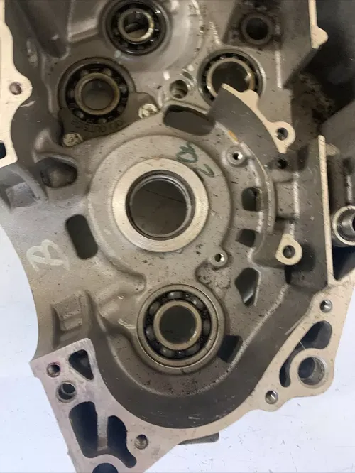 2015 honda crf250l right engine case crankcase