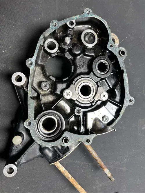 1981 Yamaha Yz60 Engine Cases Crankcase Left Right