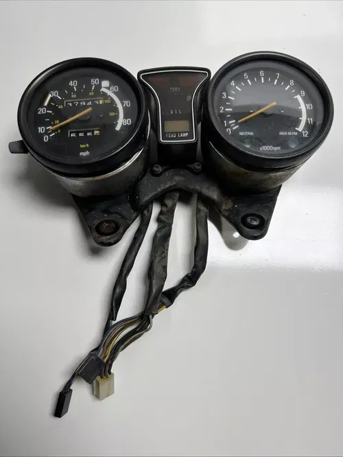 1981 yamaha 850 special Gauges /instrument Cluster / Speedometer
