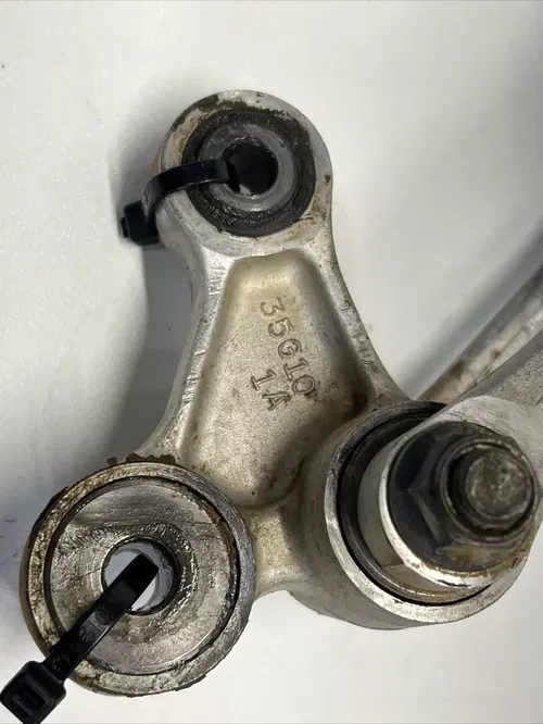 2006 suzuki rmz450 Rear Shock Pivot Linkage