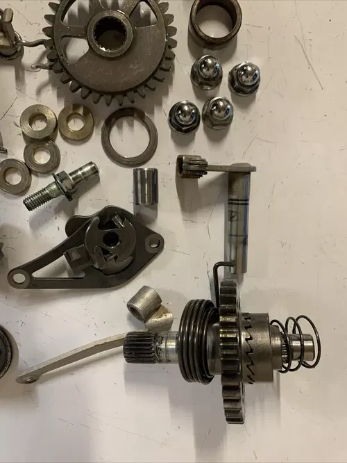 2006 Honda Crf250r misc engine parts 2