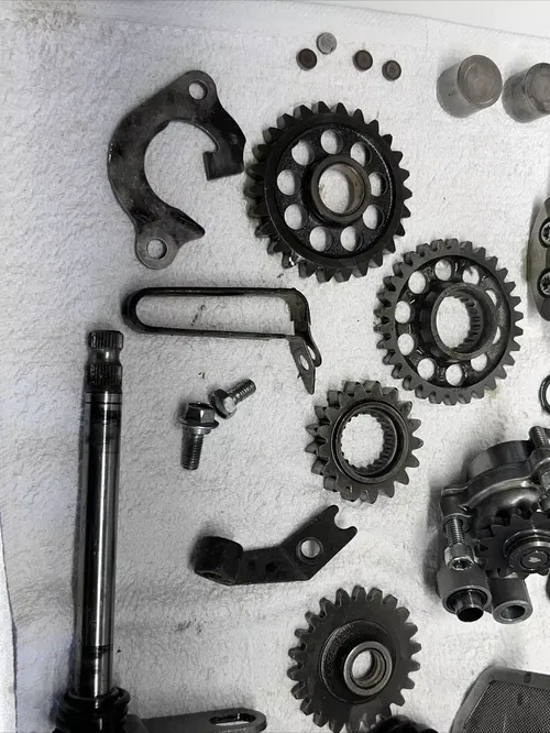 2007 Yamaha Yz250f Engine Case Parts / Kick Start/ Shift Shaft/ Gears