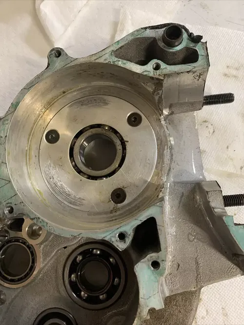 1990 Ktm 250 ENGINE CASE RIGHT CRANKCASE CRANK