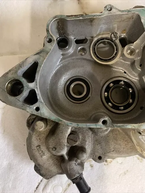 1990 Ktm 250 ENGINE CASE RIGHT CRANKCASE CRANK