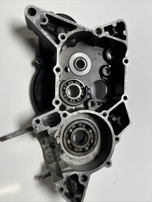 1982 kawasaki kdx175 Right Engine Case Crankcase