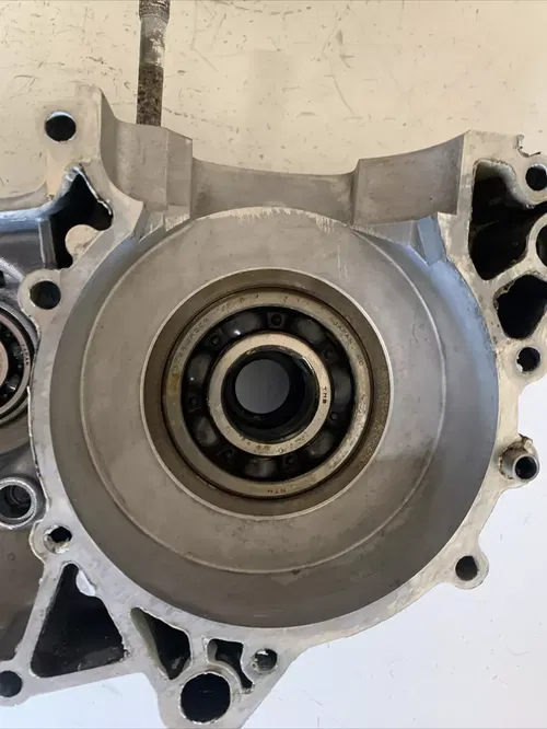 1988 Kawasaki kx250 left engine case crankcase