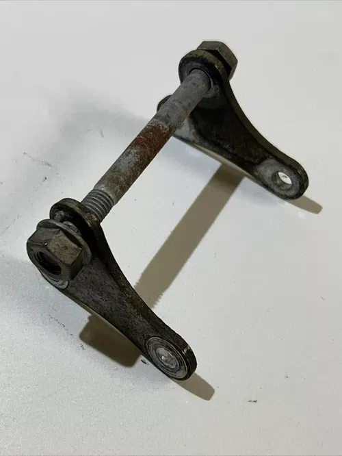 1999 ktm 640 lc4 engine mount