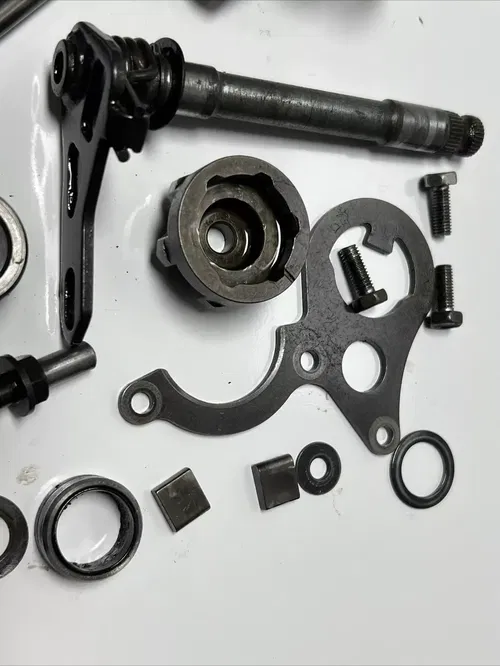 1991 honda cr125r Miscellaneous Engine Case Parts / Kick Start/ Shift Shaft