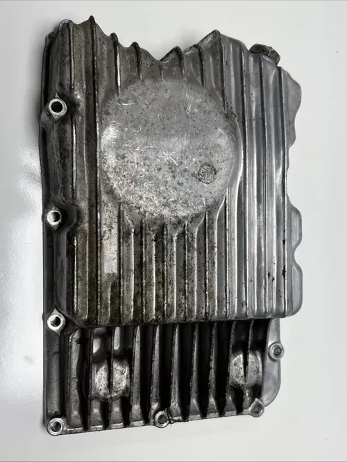1981 yamaha 850 special Oil Pan / Engine Oil Pan Cover