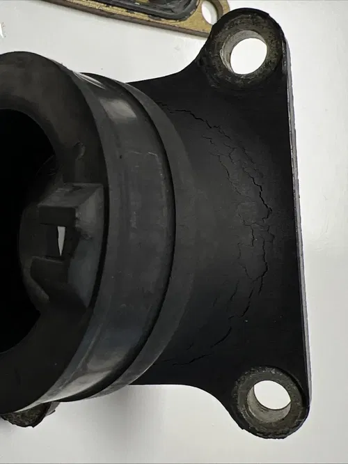 2004 Kawasaki Kx85 Reeds / Intake Boot  Reed