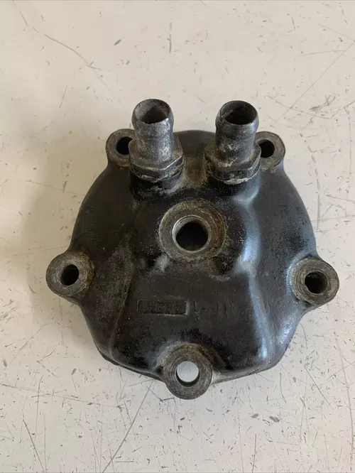 1985 honda cr125r Engine cylinder head