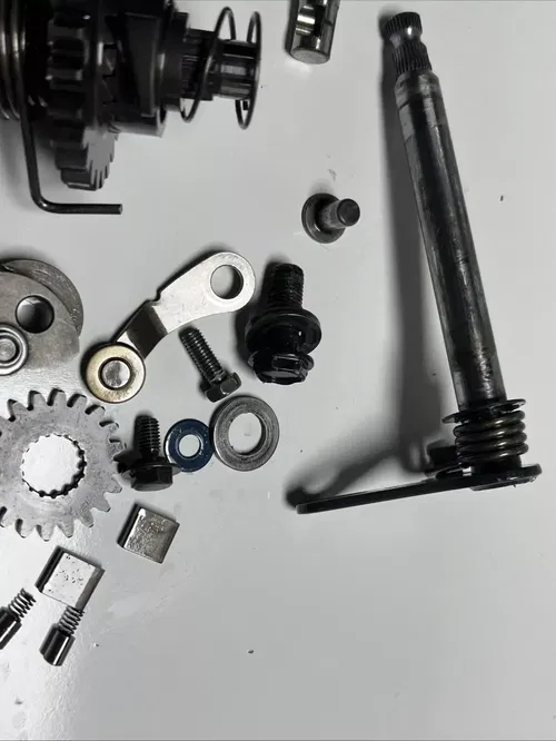 1999 Honda Cr80r Miscellaneous Engine Case Parts / Shift Shaft/kick Start Gear
