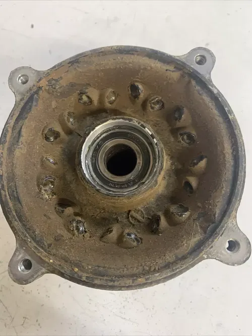 1987 honda Cr250r cr500 front wheel hub