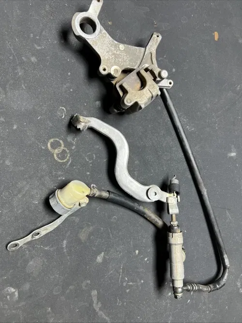 2001 Honda Cr125r Rear Brake Assembly/ Caliper/ Pedal/hose/ Master