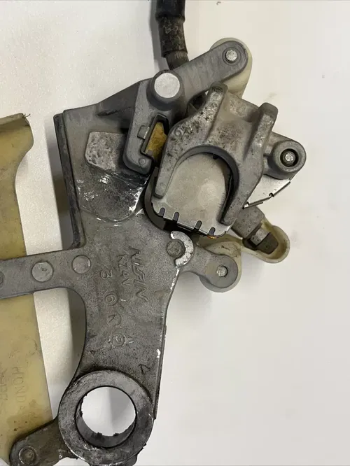 2006 honda crf250r Rear Brake Caliper Master Hose Pedal 3
