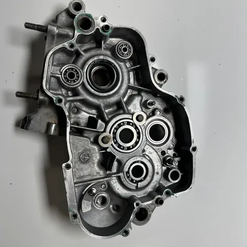2001 kawasaki kx125 Engine Crankcase Case Right