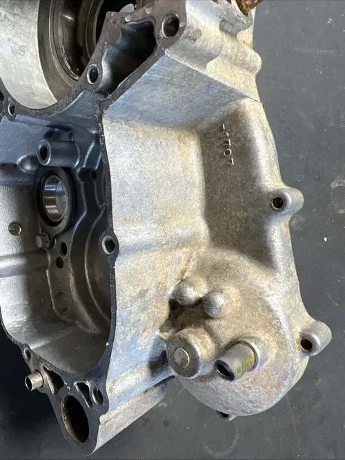 2003 kawasaki kdx200 Engine Crankcase / Right Engine Case