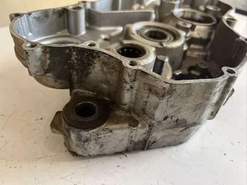 1989 yamaha yz250 right engine case crankcase 2