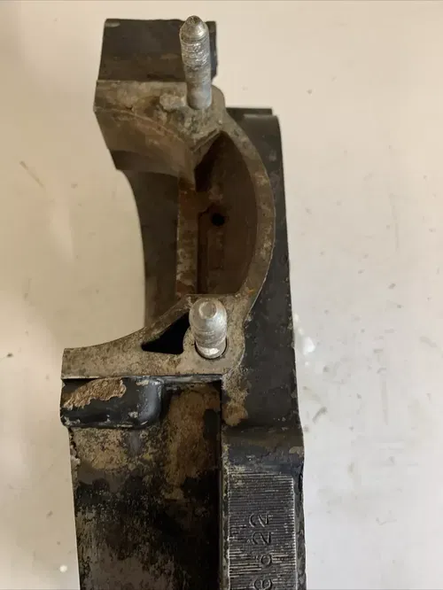 1977 yamaha yz400 right engine case crankcase