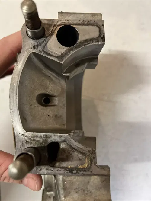 1995 Suzuki rm250 left engine case crankcase