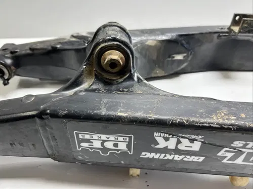 2001 kawasaki kx125 Swingarm