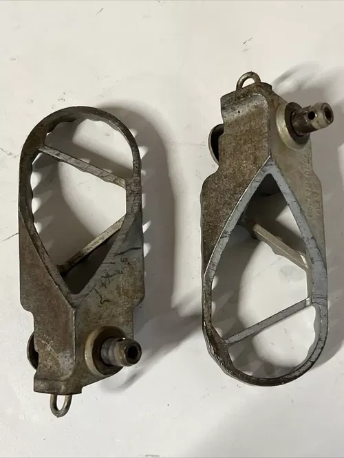 2004 ktm 200sx foot pegs mxc