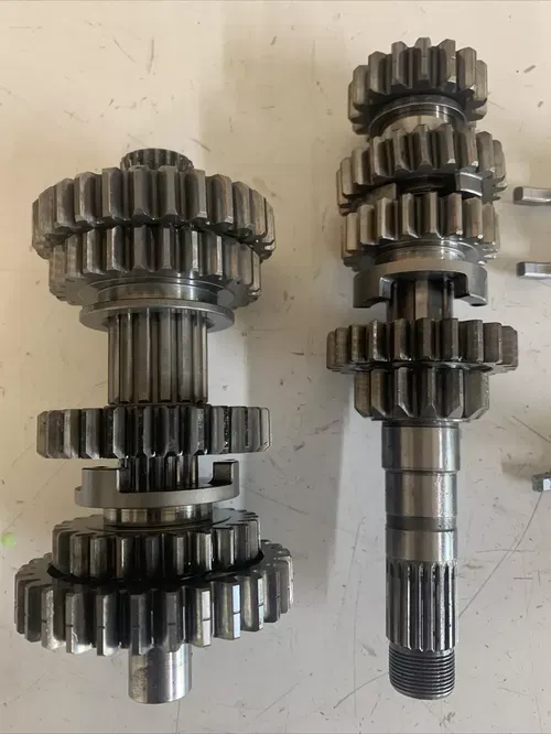 2004 honda crf250r transmission gear set / Shift Forks / Transmission Oem